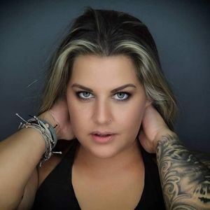 Meet your Posher, Christine Devyn Voss